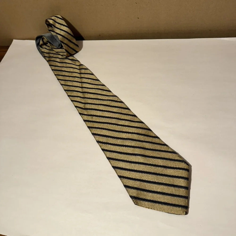 Tommy‎ Hilfiger Men's Silk Necktie Tie Striped Vintage USA